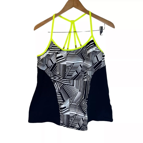 Lane Bryant LIVI Active Top 14/16 Black and White Abstract Lime Green Straps - Picture 1 of 5